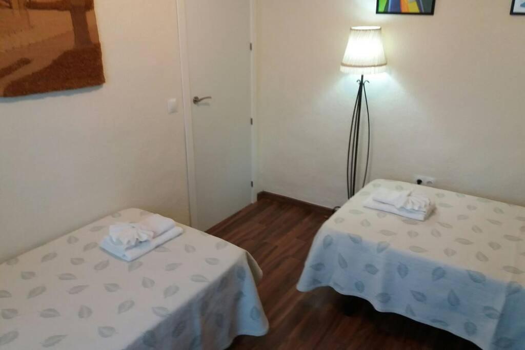 Apartamento Al-Zhara, Junto Puente Romano Apartment Kordoba Bagian luar foto