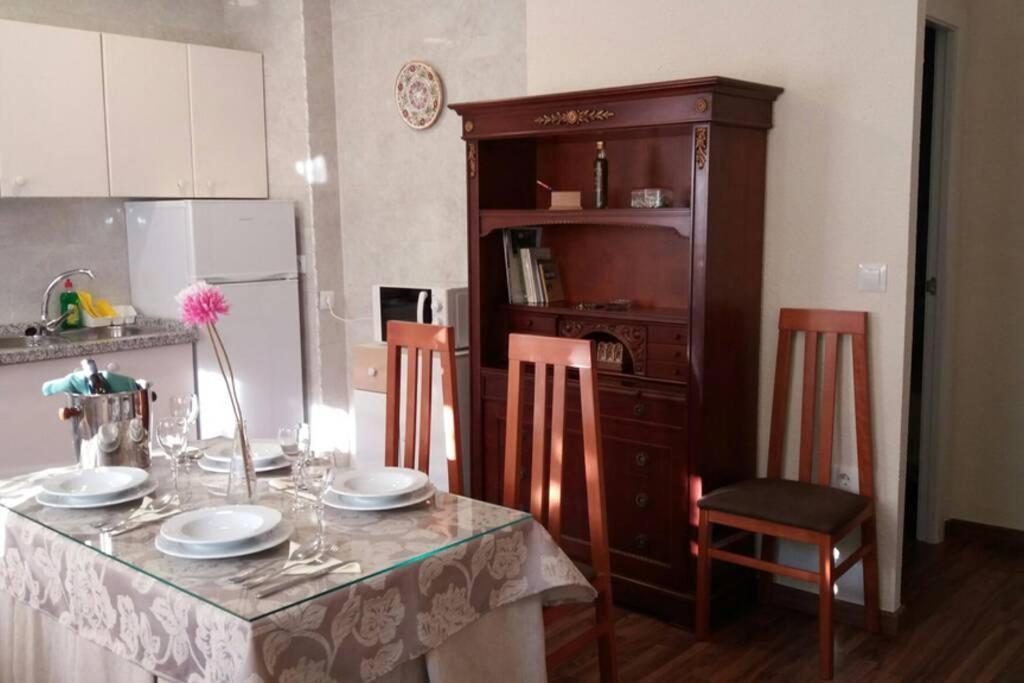 Apartamento Al-Zhara, Junto Puente Romano Apartment Kordoba Bagian luar foto